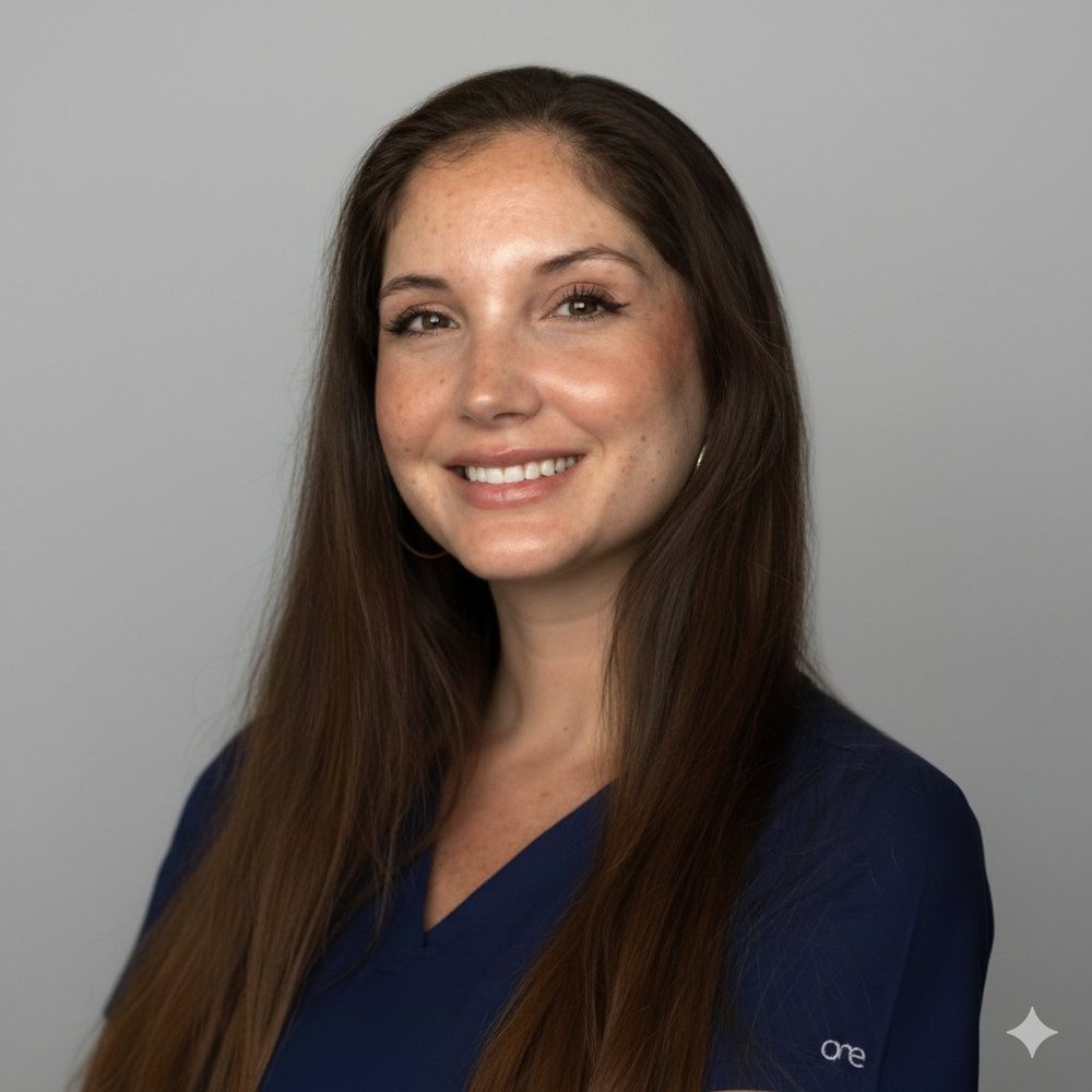 Dra. Nicole Levi, docente del curso de armonización orofacial en Clínica Titanio